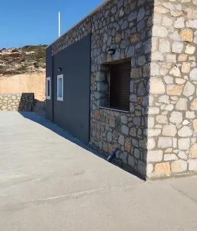 Vonies Private Stone House *