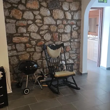 Vonies Private Stone House Casa de Férias Arkasa